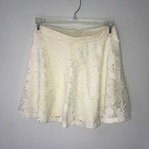 loose lace skirt